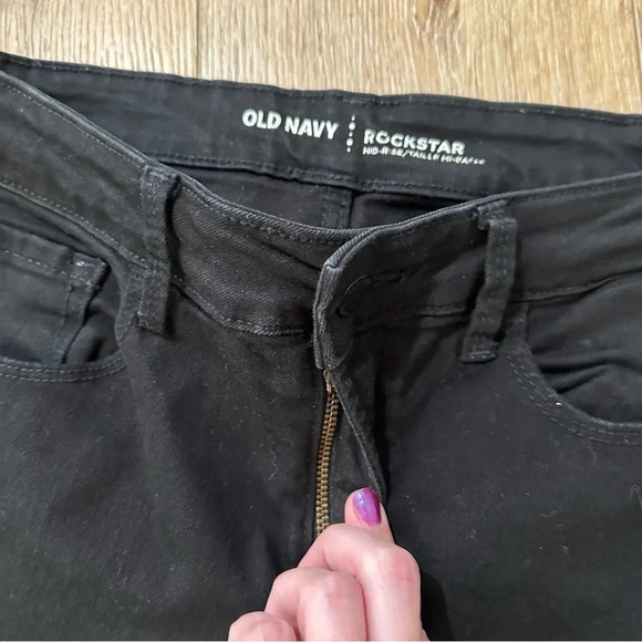 Old Navy Rockstar Mid-Rise Women's Black Skinny Denim Jeans Size 4 Tall GUC - Picture 5 of 8